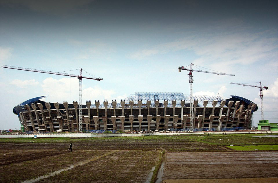 Pembangunan Stadion Barombong Terus Dilakukan