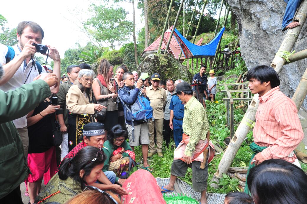 Wagub Hadiri Prosesi Adat To Ma'nene' Toraja Utara