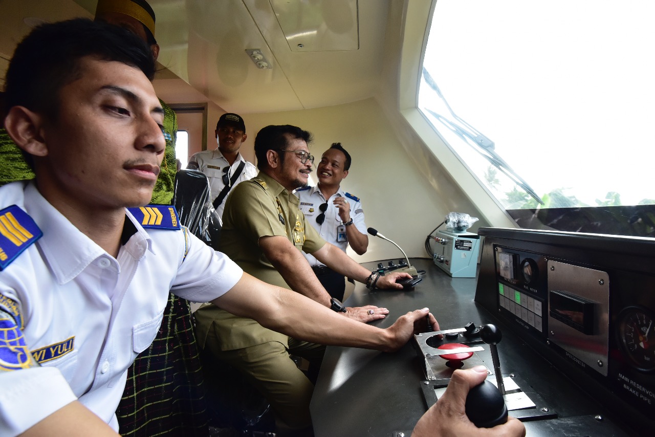 44 KM Rel KA Trans Sulawesi Siap Beroperasi Oktober