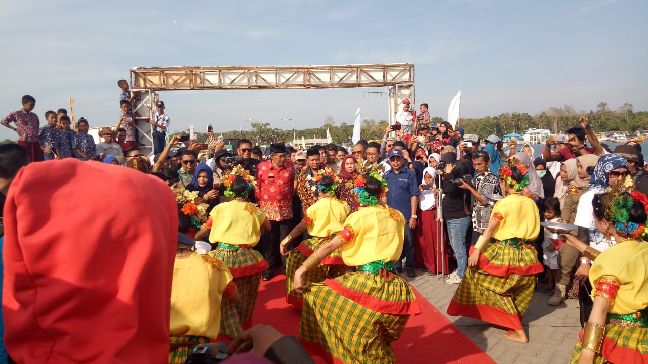 Wagub Andi Sudirman Sulaiman Buka Festival Phinisi di Bulukumba