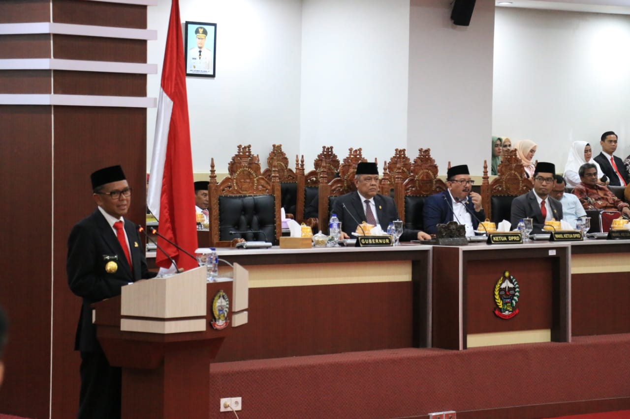 Gubernur NA Hadiri Pengucapan Sumpah/Janji PAW 7 Anggota DPRD Sulsel