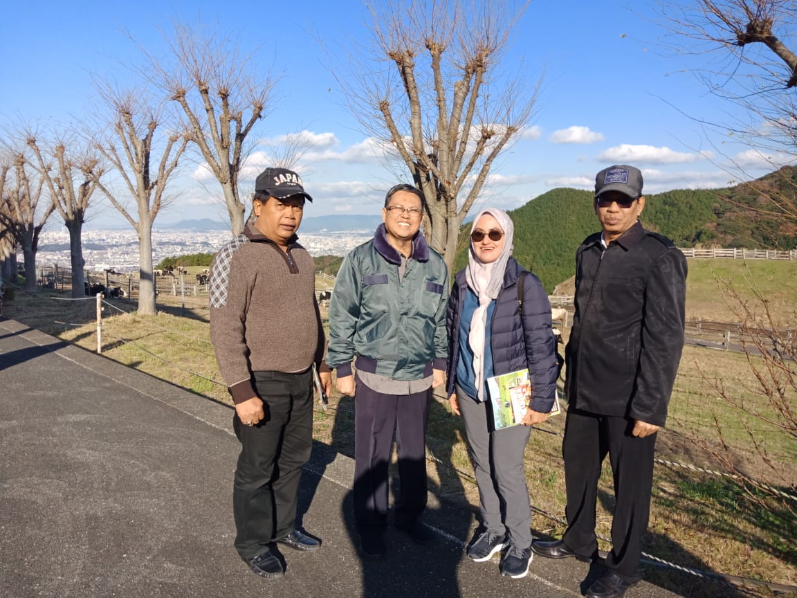 Kadis Peternakan Sulsel Kunjungi Pengembangan Ternak dan Wisata Edukasi Momo Land Jepang