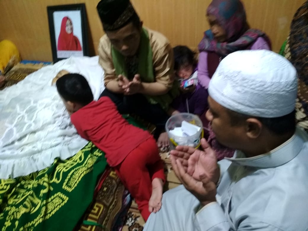 Wagub Melayat ke Rumah Duka Isteri Ustadz Muhammad Nur Maulana