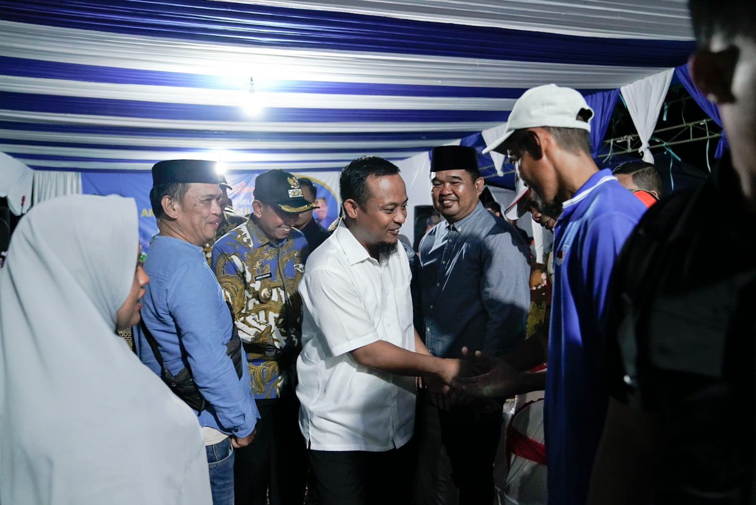 Di Sela Kunjungan Kerjanya di Wajo, Andi Sudirman Dengarkan Aspirasi Kepala Desa dan Tokoh Masyarakat
