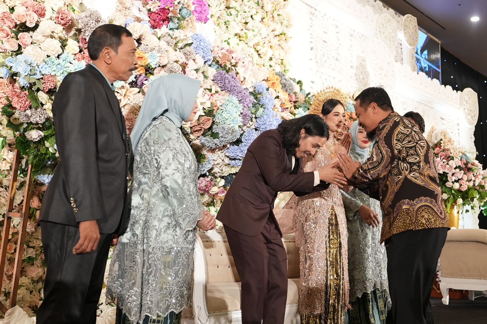 Usai Bersaksi di Malino, Gubernur Andi Sudirman Hadiri Resepsi Tumming - Nanda