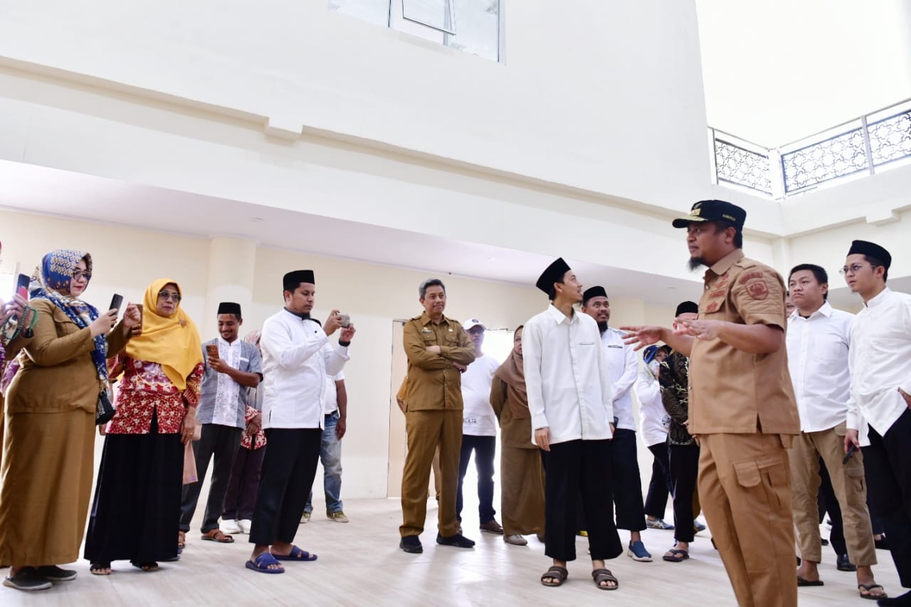 Gubernur Andi Sudirman Resmikan Al Markaz Al Islami Imam Syafi'i, Didalamnya Ada Masjid, Auditorium, dan Asrama