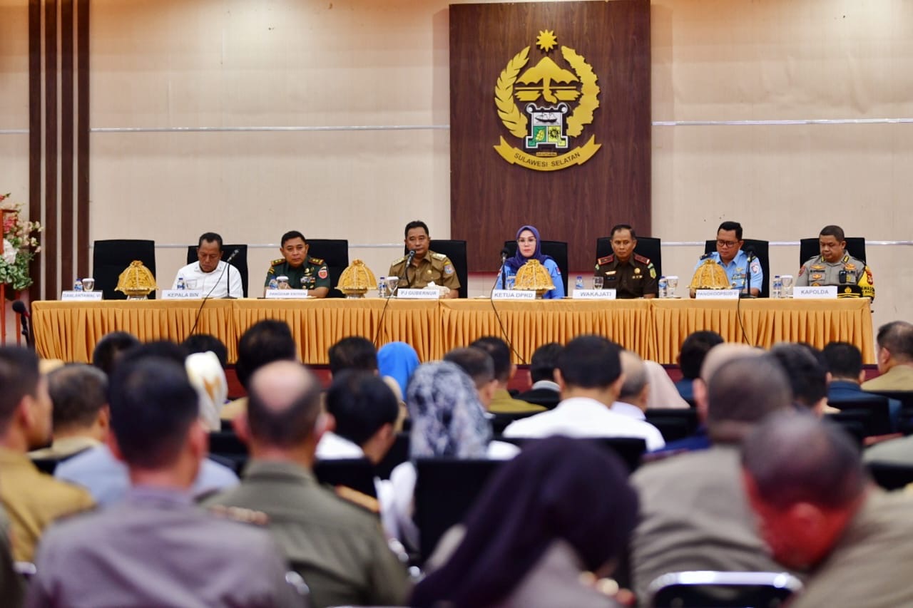 Silaturahmi dengan Forkopimda, Pj Gubernur Sulsel - Pangdam XIV Hasanuddin Perkuat Sinergitas