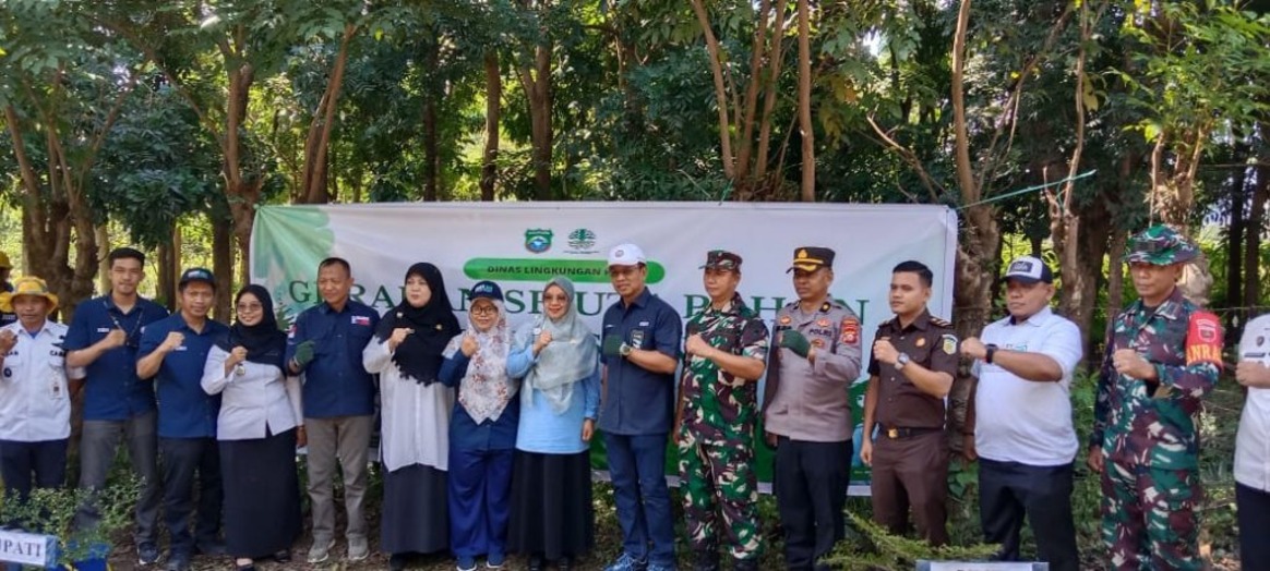 Go Green Peringatan Gerakan Sejuta Pohon Internasional 2024 di Pangkep