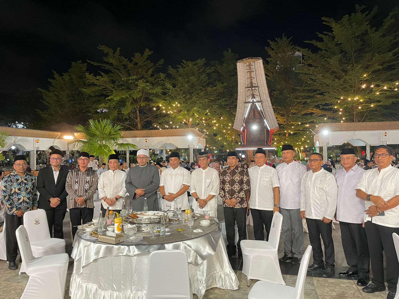 Kompak Dalam Sinergitas, Kepala BNN Prov. Sulawesi Selatan Bersama Ketua DWP BNNP Sulawesi Selatan Hadiri Buka Puasa  Bersama Dengan  Forkopimda Sulsel