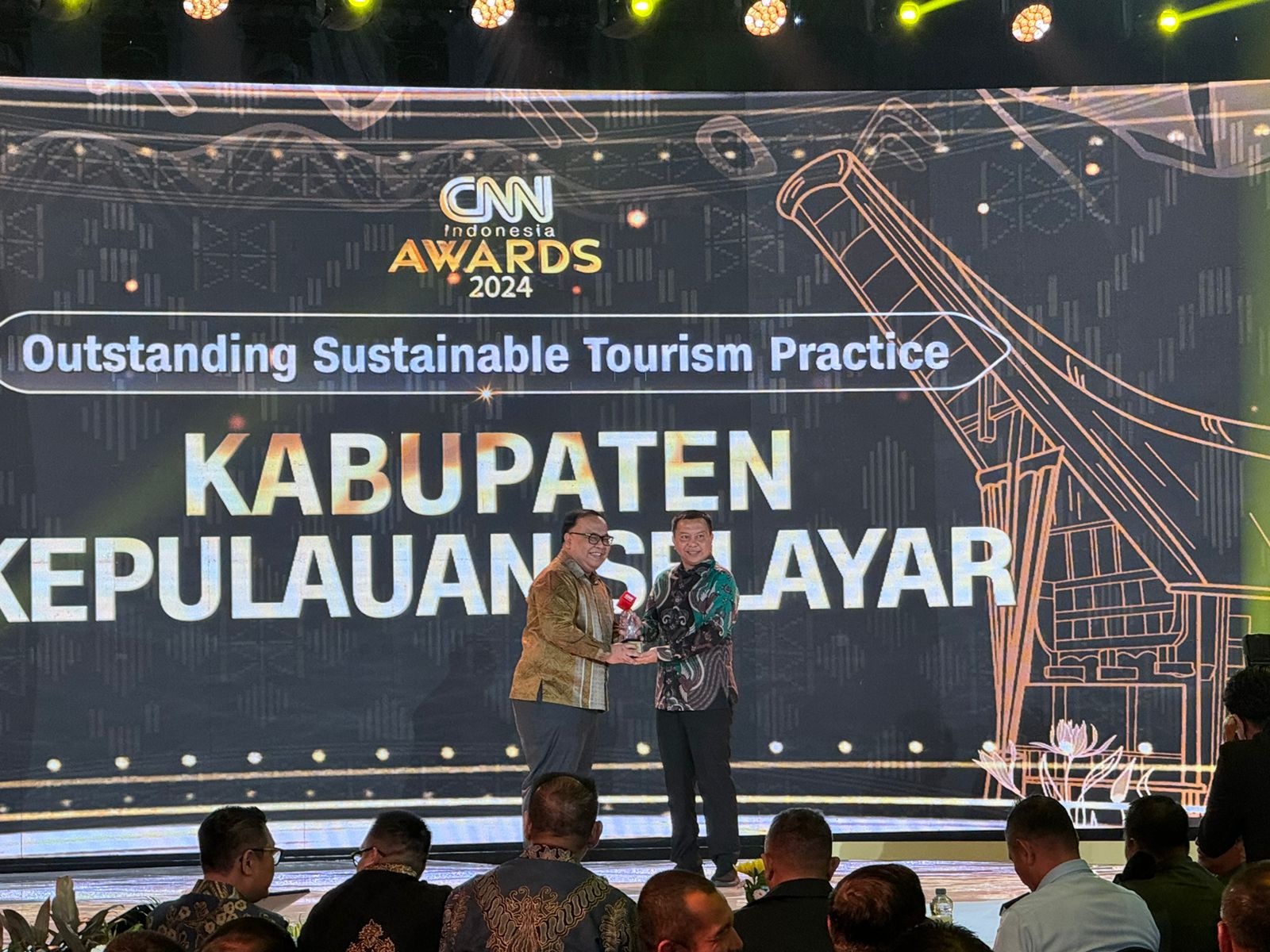 Pemkab Selayar Terbaik Outstanding Sustainable Tourism Practice Versi CNN Indonesia Awards
