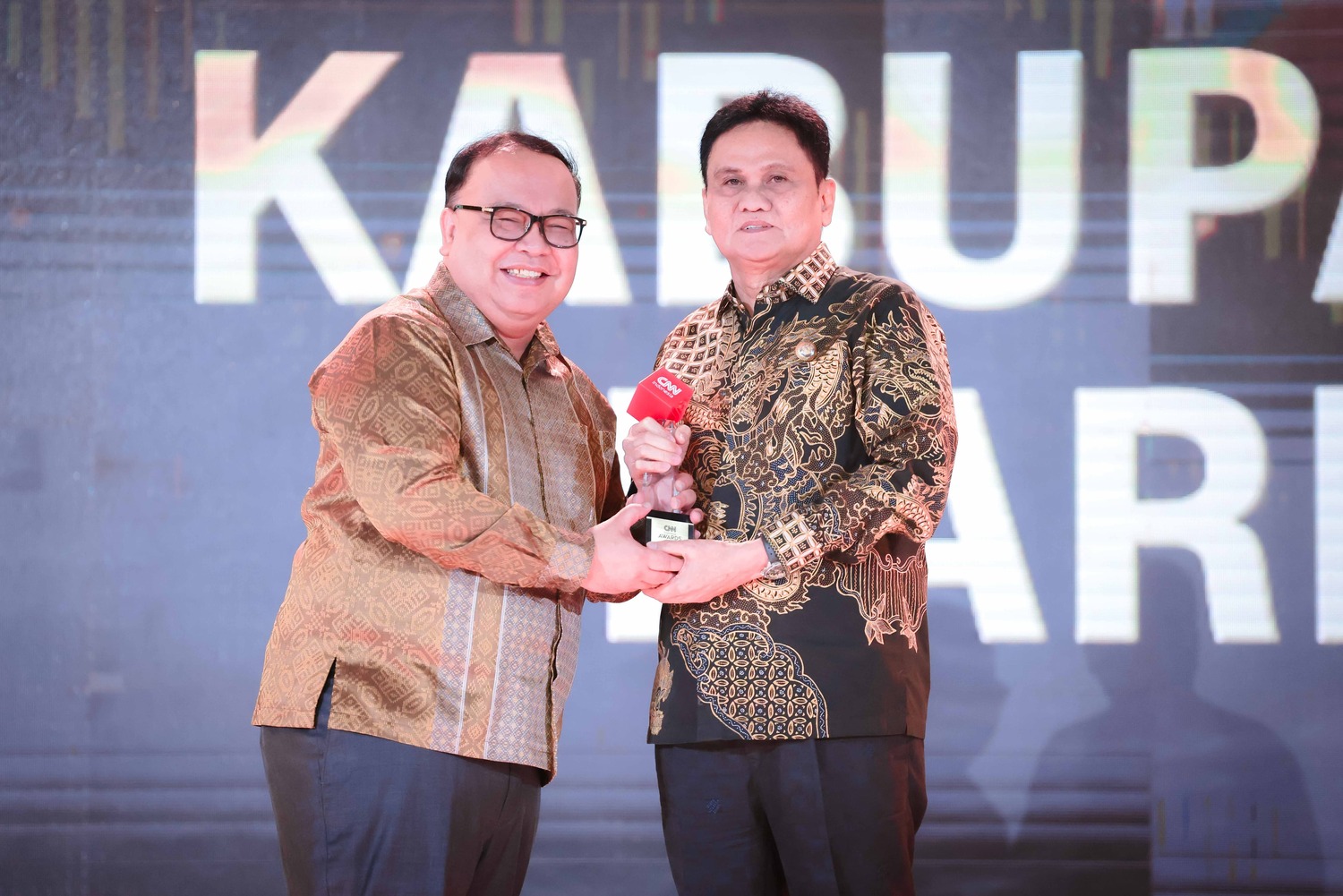 Bupati Barru terima Penghargaan di CNN Indonesia Awards 2024
