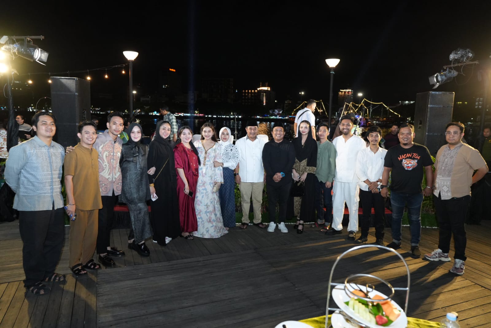 Buka Puasa Bersama, Pj Gubernur Bahtiar Silaturahmi dengan Influencer dan Konten Kreator Sulsel