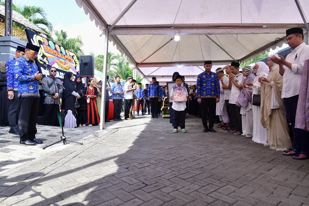 Lepas Jenazah Ardiles Saggaf, Prof Zudan: Sosok yang Baik, Teguh dan Sabar