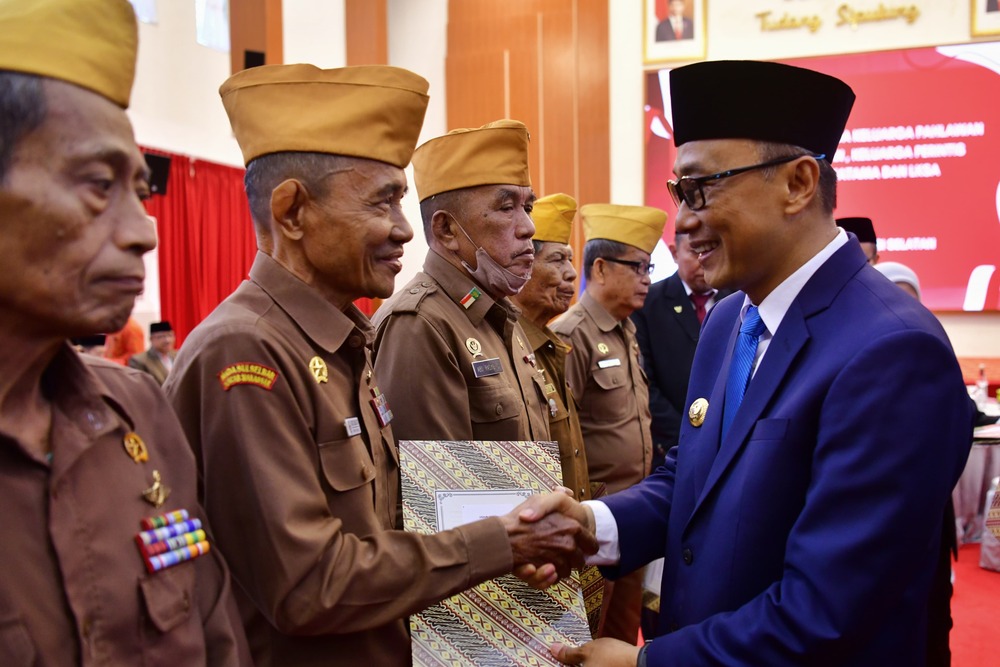 Pj Gubernur Prof Zudan Ajak Pemuda Sulsel Jaga Nyala Api Semangat Juang Pahlawan