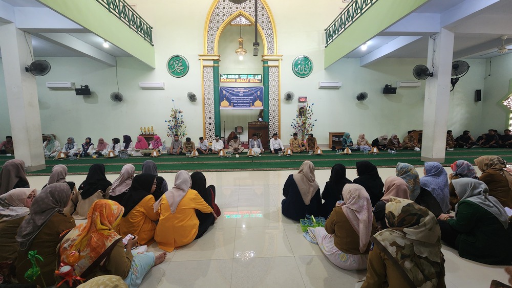 Pegawai Lingkup Kantor PU Ikuti Peringatan Maulid Nabi Muhammad SAW yang Digelar Disperkimtan Sulsel