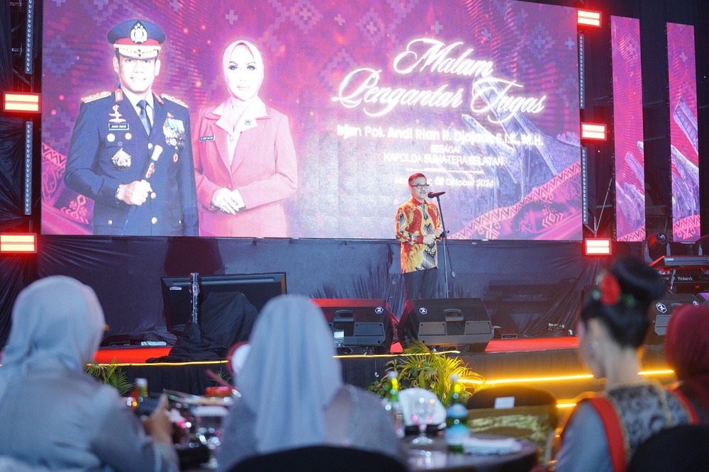 Hadiri Malam Pengantar Tugas Irjen Pol Andi Rian Sebagai Kapolda Sumsel, Jufri Rahman: Terima Kasih Telah Berhasil Bawa Sulsel Jadi Daerah Teraman Kedua di Pemilu