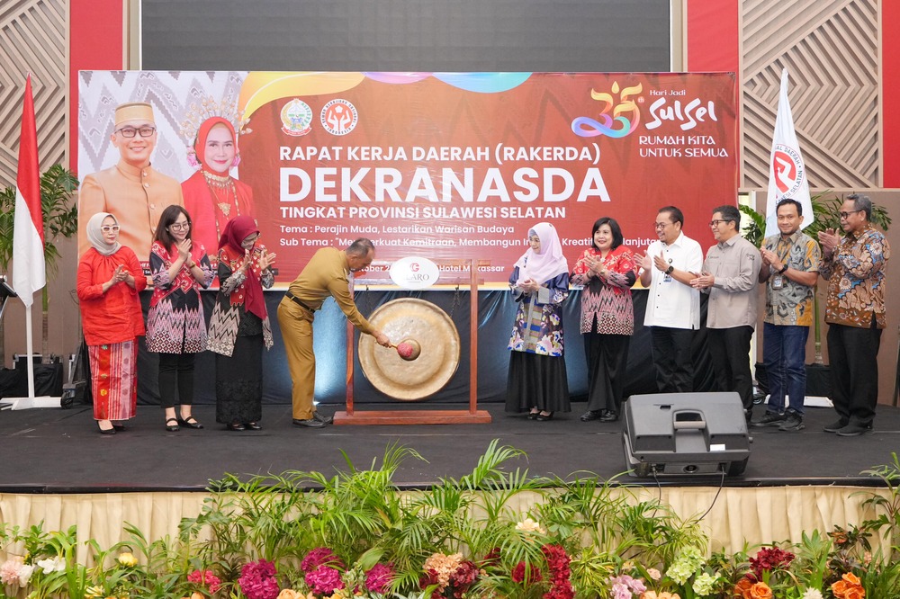 Pj Gubernur Prof Zudan Minta Dekranasda Perkuat Branding dan Marketing Produk Khas Sulsel