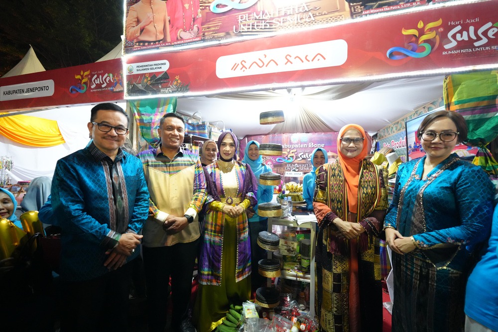 Puluhan Booth UMKM Meriahkan Peringatan Harvesting BBI/BBWI dan HUT Sulsel ke-355 di Anjungan City of Makassar