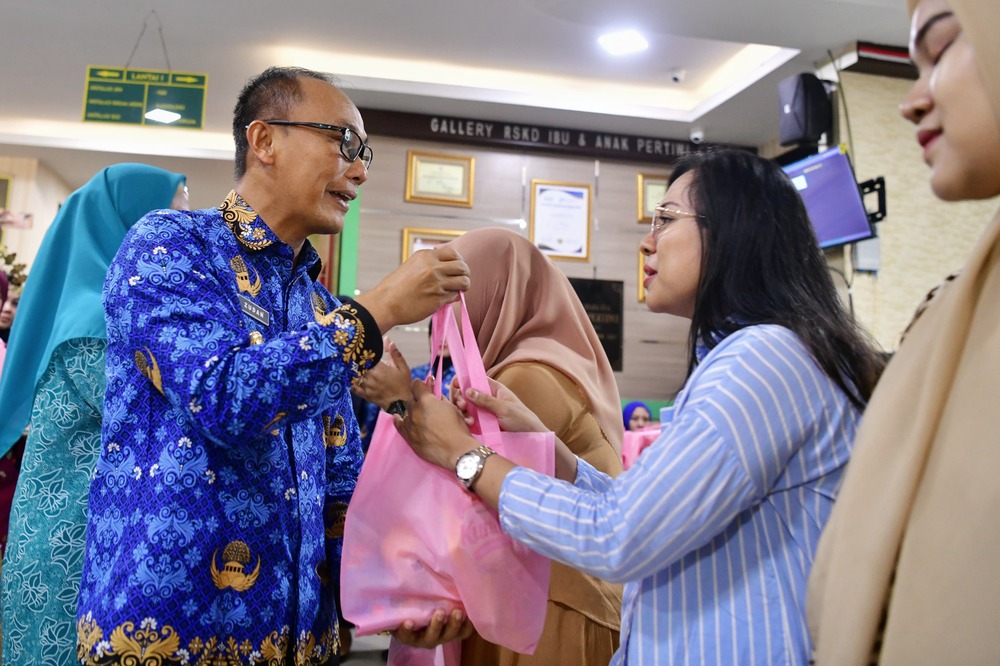 Pj Gubernur Prof Zudan Apresiasi Program RS Pertiwi Gelar Pemasangan KB dan IUD Gratis