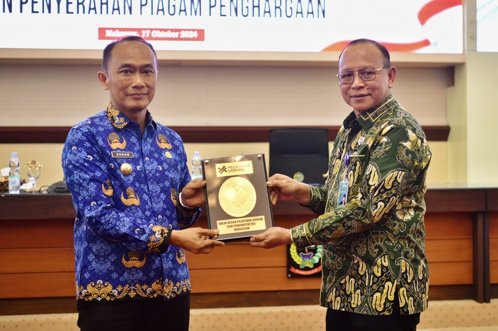 Saksikan Penandatangan MoU Perguruan Tinggi dan Dunia Usaha, Pj Gubernur Prof Zudan Harap Segera Diimplementasikan