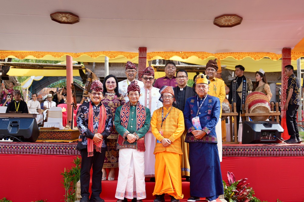 Jufri Rahman Dampingi Menteri Agama Nazaruddin Buka Sidang Raya XVIII PGI di Toraja Utara