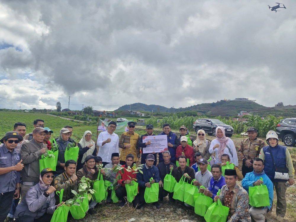 Di Bawah Kepemimpinan Prof Zudan, 6,5 Juta Bibit Kopi, Kakao, Kelapa, Durian, Sukun, Alpukat Ditanam di Sulsel Bangkitkan Hortikultura Unggul