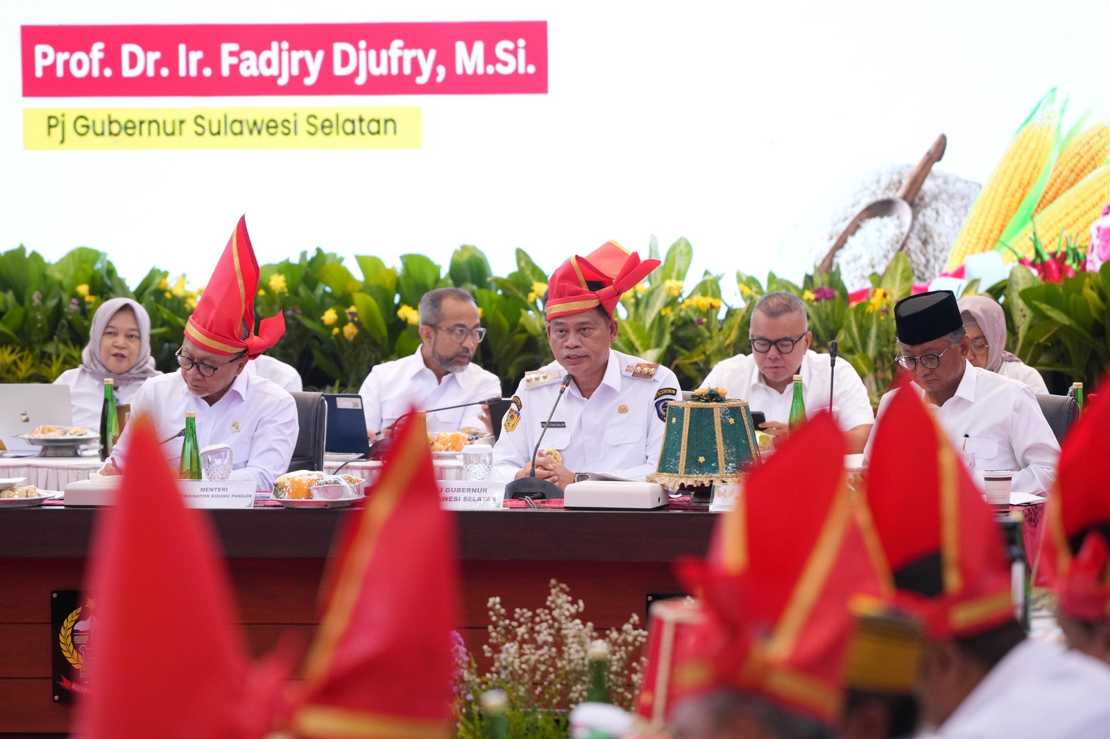 Pj Gubernur Prof Fadjry Djufry Bahas Kontribusi Sulsel Wujudkan Swasembada Pangan Bersama Empat Menteri, Wamen, dan Kepala Daerah