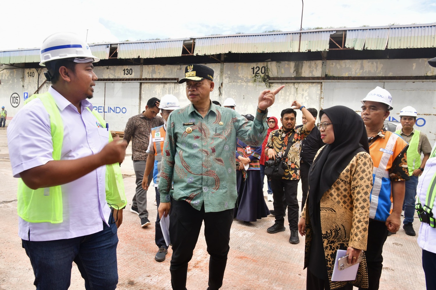 Pastikan Ketersediaan Pupuk untuk Petani Sulsel, Prof Fadjry Djufry Pangkas Penghambat Arus Distribusi