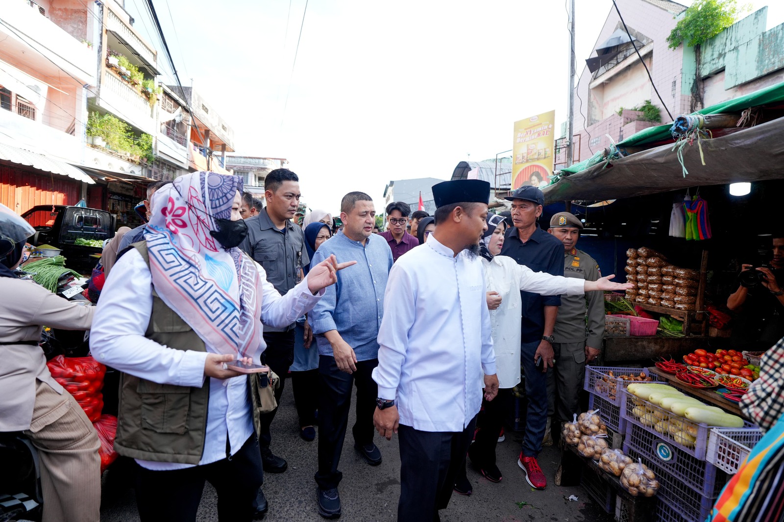 Gubernur Bersama Wagub Pantau Harga Sembako di Pasar Terong