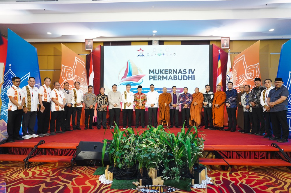 Mukernas IV Permabudhi di Makassar Sekda Sulsel Dampingi Dua Wakil Menteri Membuka Acara