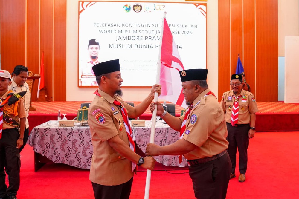 Gubernur Andi Sudirman Lepas 460 Pramuka Kontingen Sulsel ke World Muslim Scout Jamboree 2025