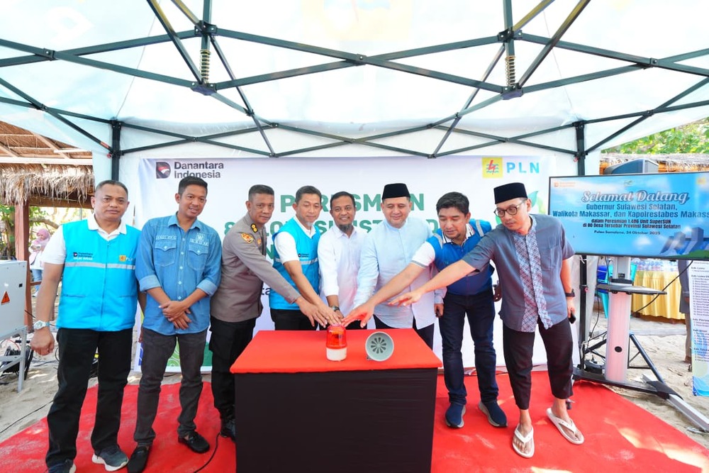 Gubernur Sulsel Meresmikan 1486 SuperSUN Listrik Tenaga Surya di 80 Desa