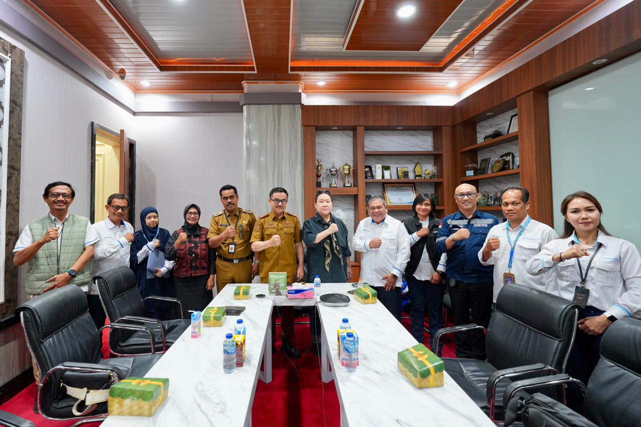 Sekprov Jufri Rahman Terima Pelindo dan PT DLU, Bahas Persiapan “Sulsel Ekspor Day” Berbasis Ekosistem Makassar New Port