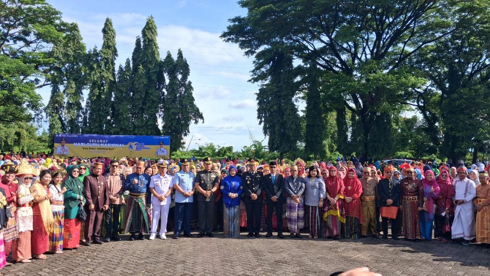 Peringati HGN 2025, Pemprov Sulsel Dukung Kebijakan Peningkatan Kesejahteraan Guru