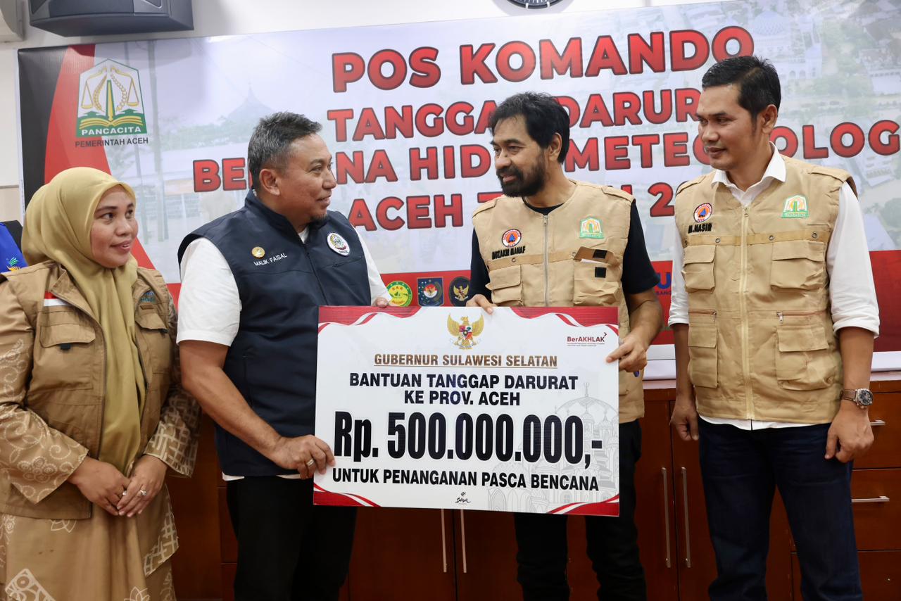 Pemprov Sulsel Hadiri Rapat Evaluasi Penanggulangan Bencana Aceh dan Serahkan Bantuan Senilai Rp500 Juta