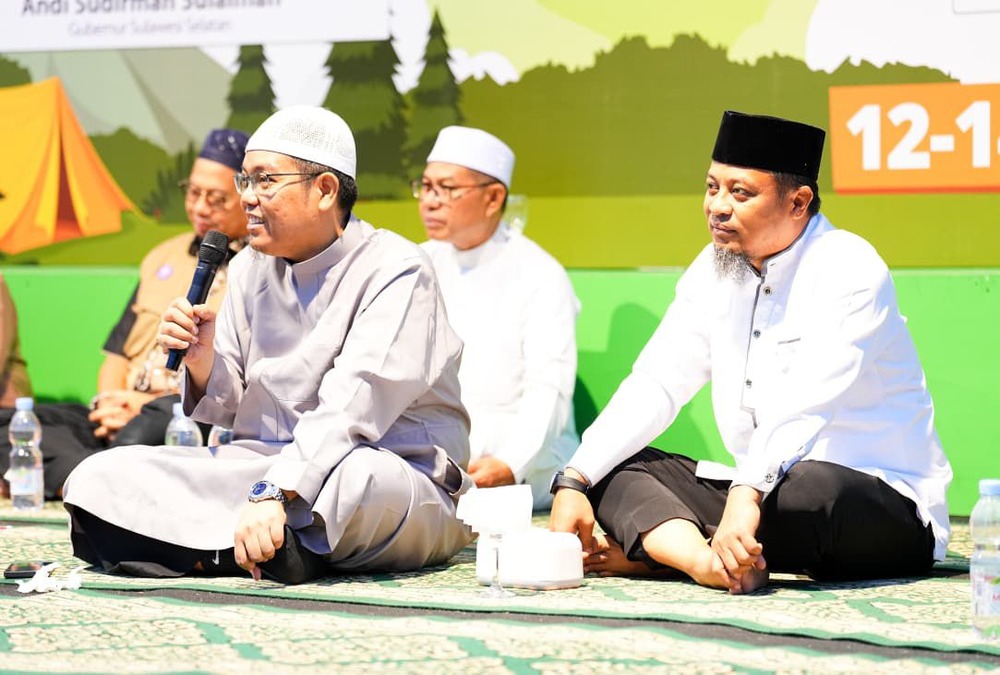 Gubernur Sulsel Hadirkan Ustadz Firanda Motivasi Ribuan Jambore OSIS SMA se-Sulsel