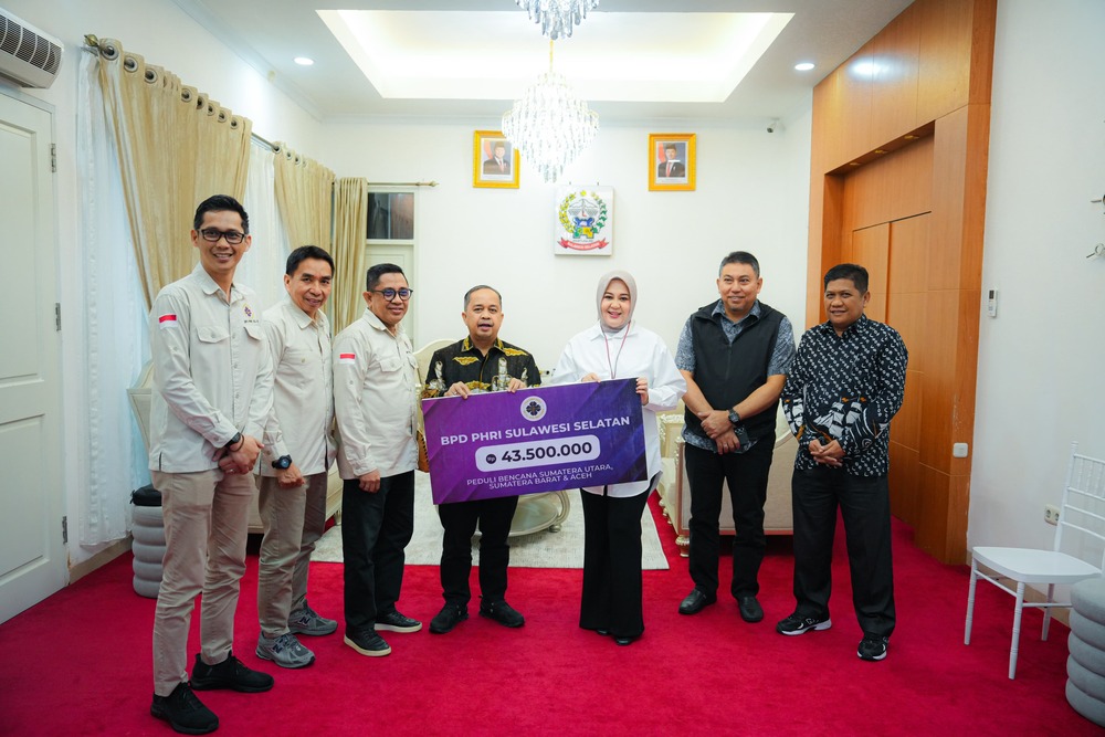 Wagub Sulsel Terima Donasi PHRI untuk Korban Banjir dan Longsor di Sumatera