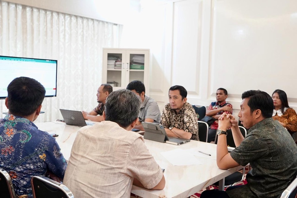 Kadis DBMBK Hadiri Rapat Pembahasan Preservasi Jalan Multi Years Contrak Paket 6 