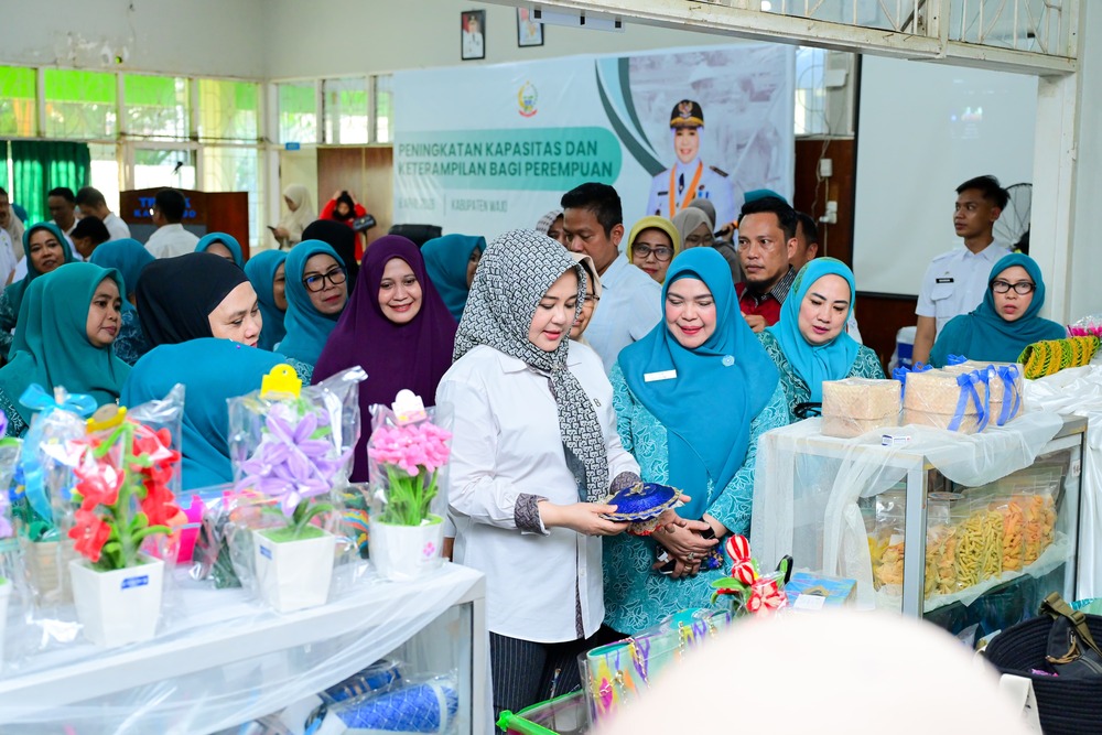 Wagub Sulsel Perkuat UMKM Perempuan Wajo, Bangun Ekonomi Keluarga Berbasis Budaya