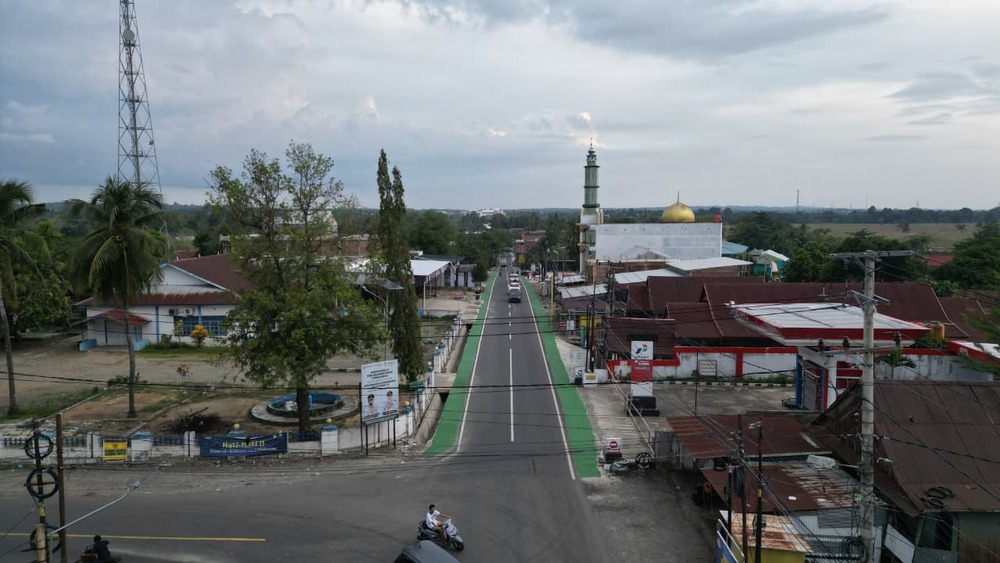 Pemprov Sulsel Tata Ruas Impa-Impa–Anabanua di Sidrap, Bahu Jalan Hijau Dilengkapi Jalur Sepeda