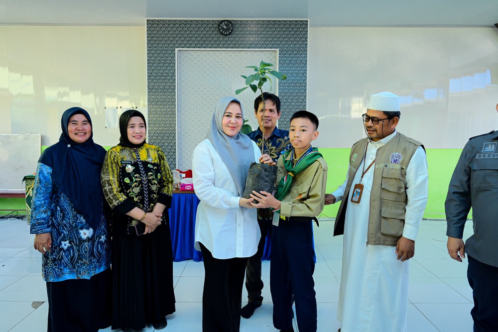 Edukasi Lingkungan dan Kesehatan di Sekolah Jadi Fokus Kunjungan Wagub di Sidrap