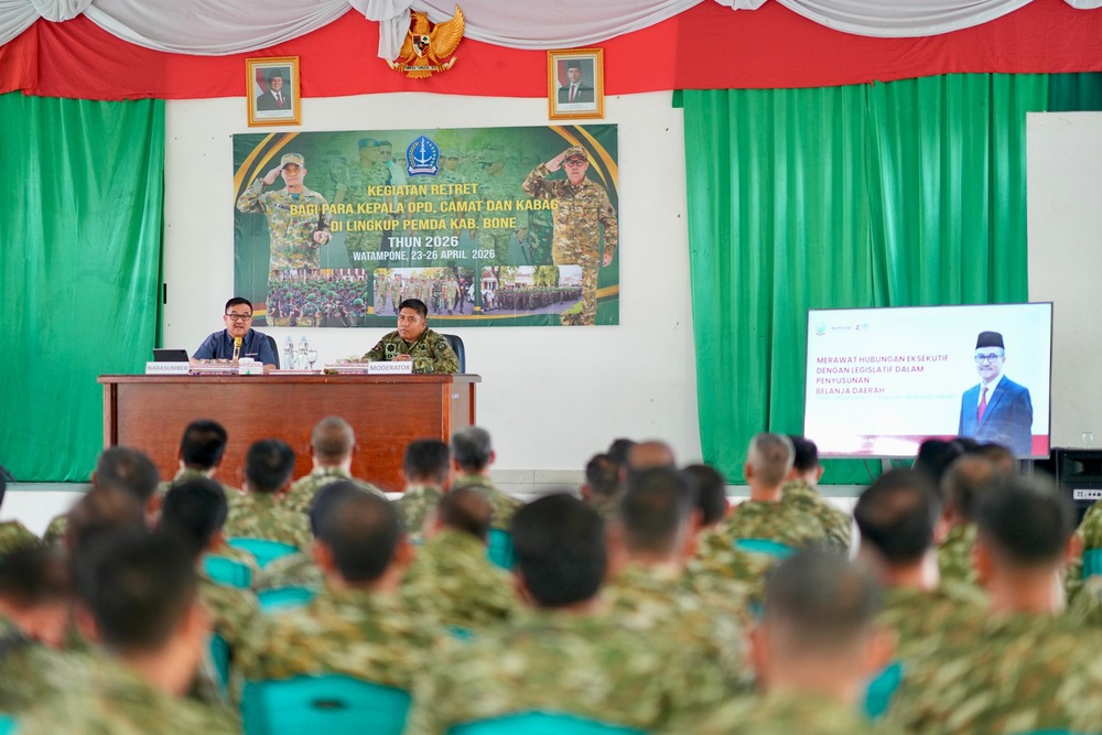 Di Retret Pemkab Bone, Sekda Sulsel Dorong Sinergi Eksekutif dan Legislatif Perkuat Tata Kelola