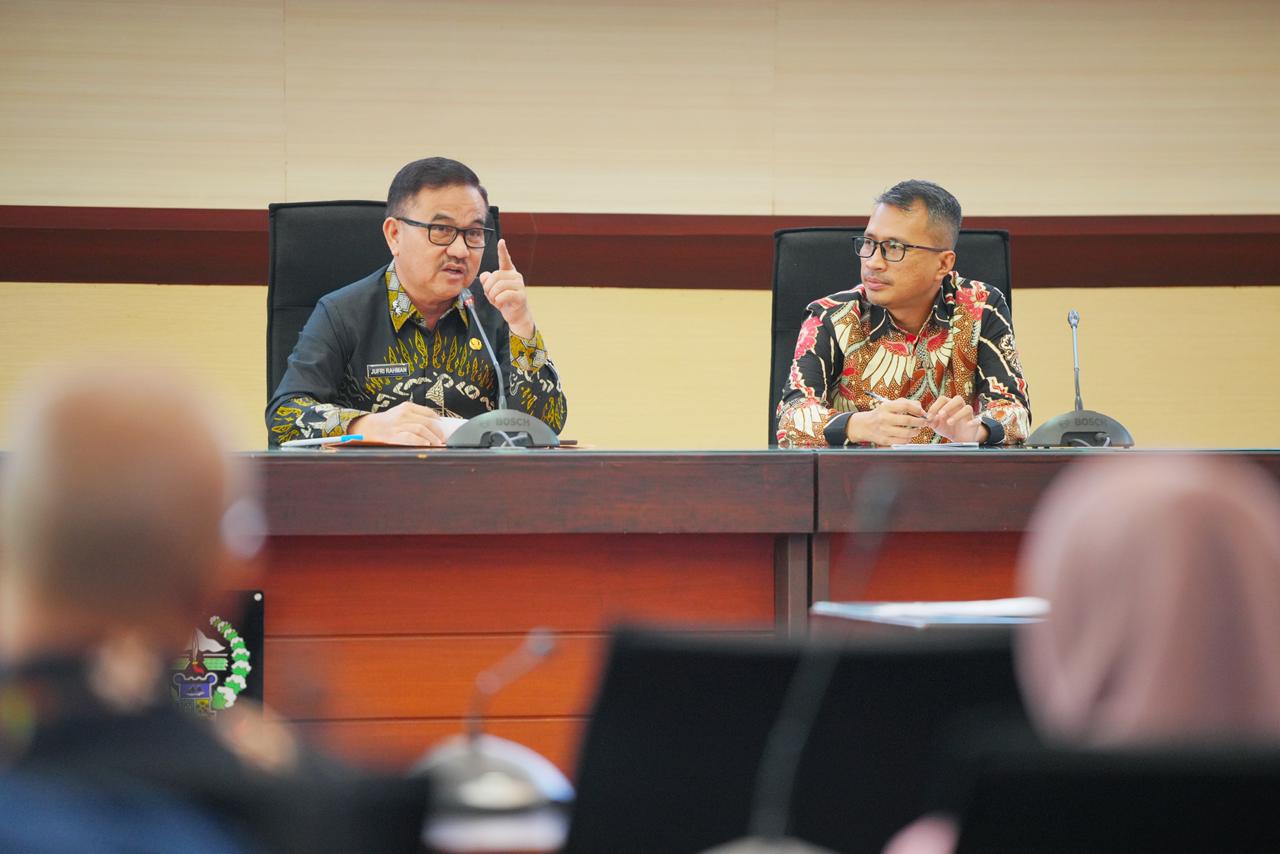 Sulsel Tetapkan DIP-DIK 2026, 53 Kategori Informasi Wajib Dibuka ke Publik