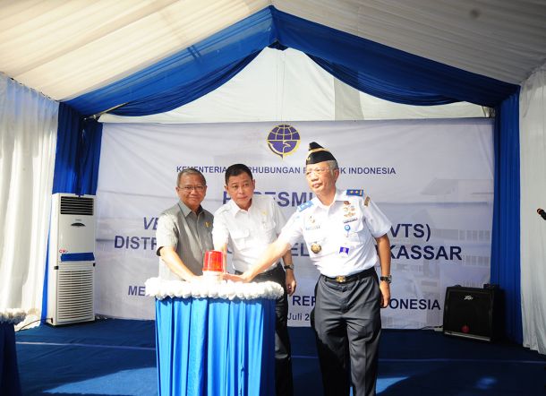 Didampingi Wagub, Menhub Resmikan VTS