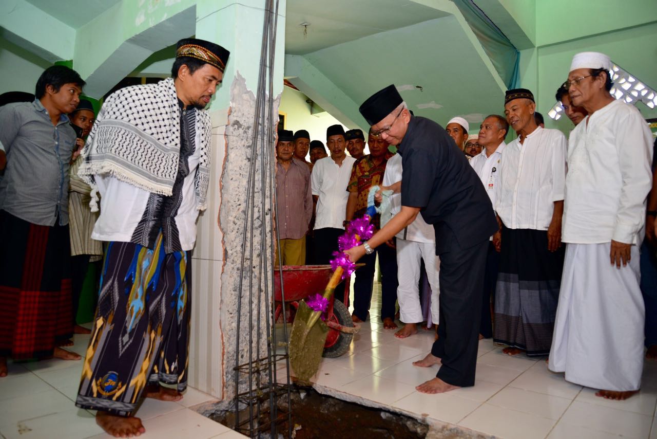 Peletakan Batu Pertama Masjid Darul Muttaqin