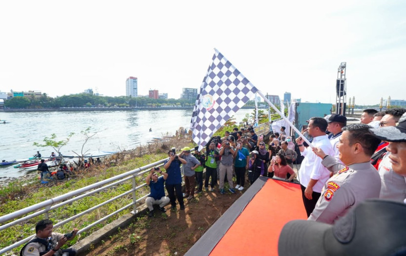 Buka  Katinting Race 2025, Gubernur Sulsel Dorong Sportivitas