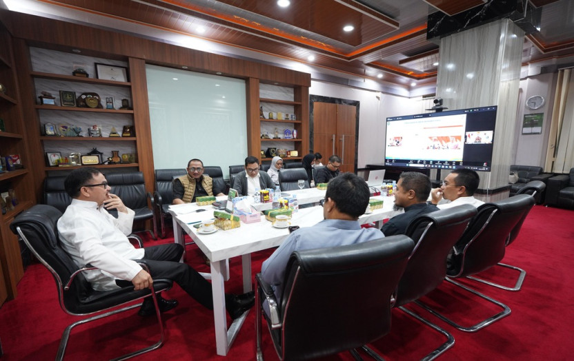 Tindaklanjuti Keputusan Presiden, Pemprov Sulsel Segera Teken SK Pengaktifan Kembali dan Segera Bayarkan Hak-hak Dua Guru di Lutra