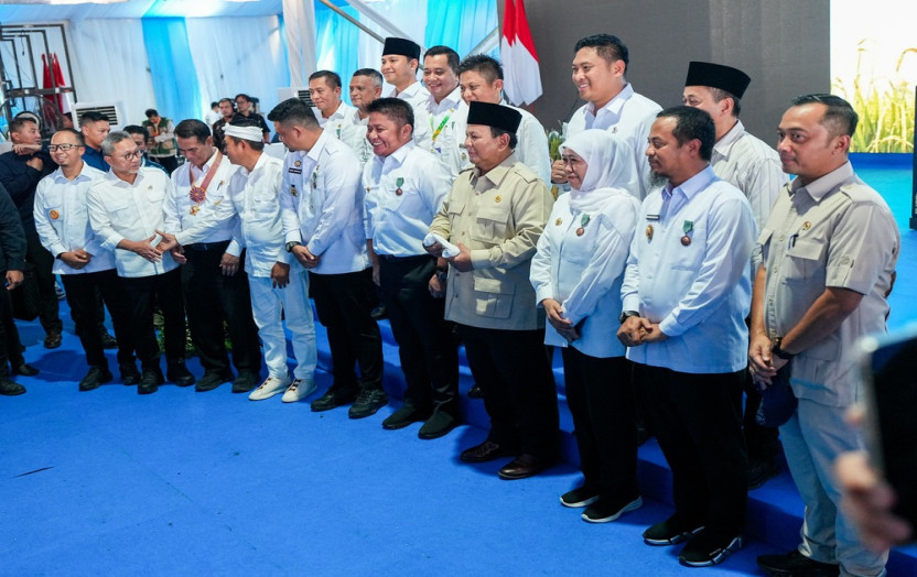 Sukses Tingkatkan Pertanian, Gubernur Sulsel Terima Satyalancana Wira Karya dari Presiden Prabowo