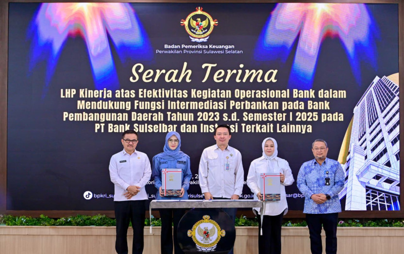 Hadiri Serah Terima LHP BPK Kinerja Bank Sulselbar, Jufri Rahman: Jadi Acuan Perbaikan Kinerja