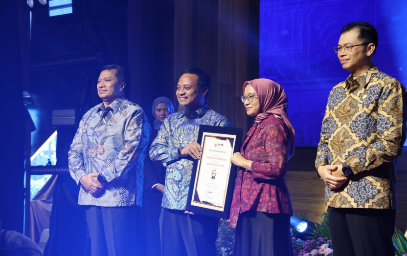 Pemprov Sulsel Raih Penghargaan SAKIP 2025, Nilai Akuntabilitas Kinerja Naik ke Kategori Sangat Baik